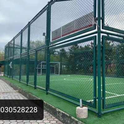 足球场围网 足球场围网安装 足球场围网每平米价格